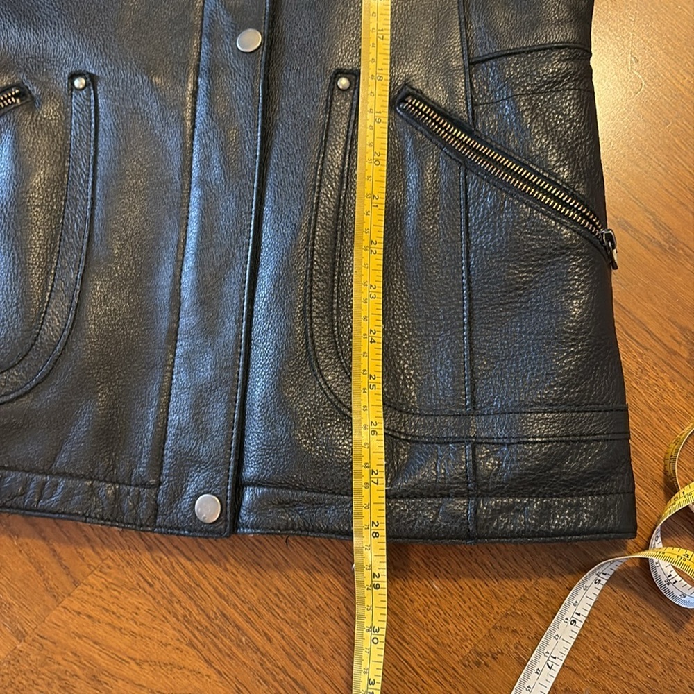 Vintage Black pebble leather insulated Danier biker jacket - Picture 12 of 17